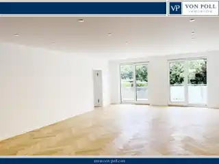 Luxurious Living Experience on the Edge of the Old Town