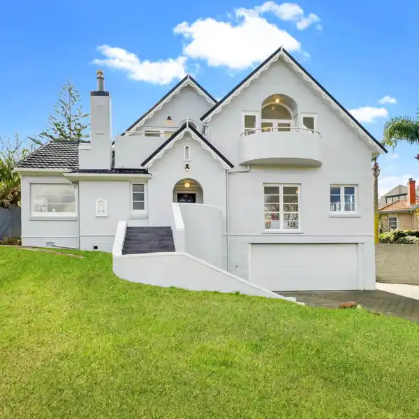 SOLIDLY CONSTRUCTED CHARACTER HOME