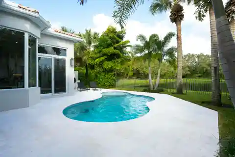 Gorgeous Remodeled Home on the Lake