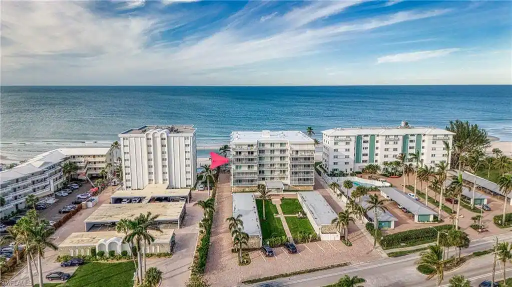 Gulf-front Condo in the Heart of the Moorings of Naples