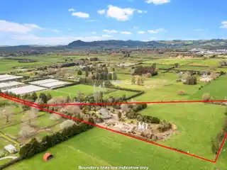 Magnificent Property Exuding Space and Privacy