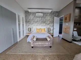 Mtunzini Luxury Home with Private Deck Access