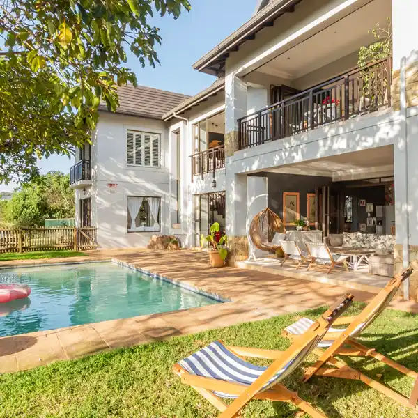 A PRIVATE SANCTUARY NESTLED ON SIMBITHI HORSE PADDOCKS