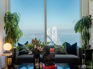 Rare High-floor Home at One Rincon Hill