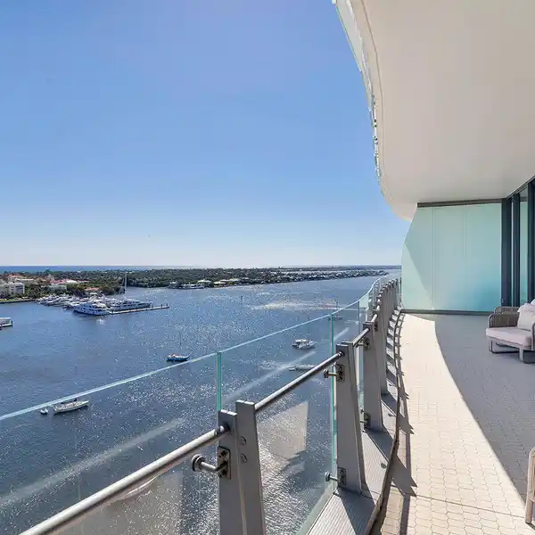 LUXURY LIVING AT THE BRISTOL