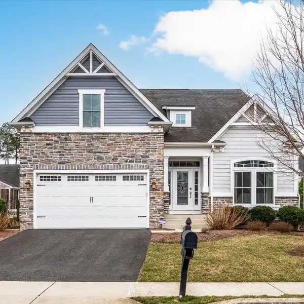 SPACIOUS FIVE BEDROOM HOME IN A BEAUTIFUL RESORT COMMUNITY