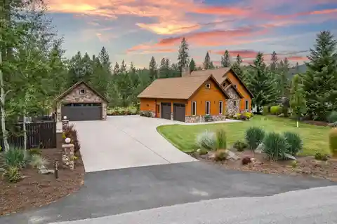 Premium Constructed Luxuious Home