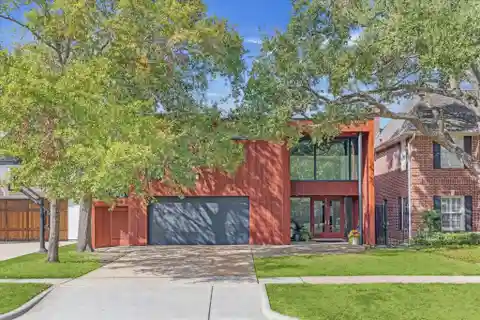 Custom Contemporary Designed Residence