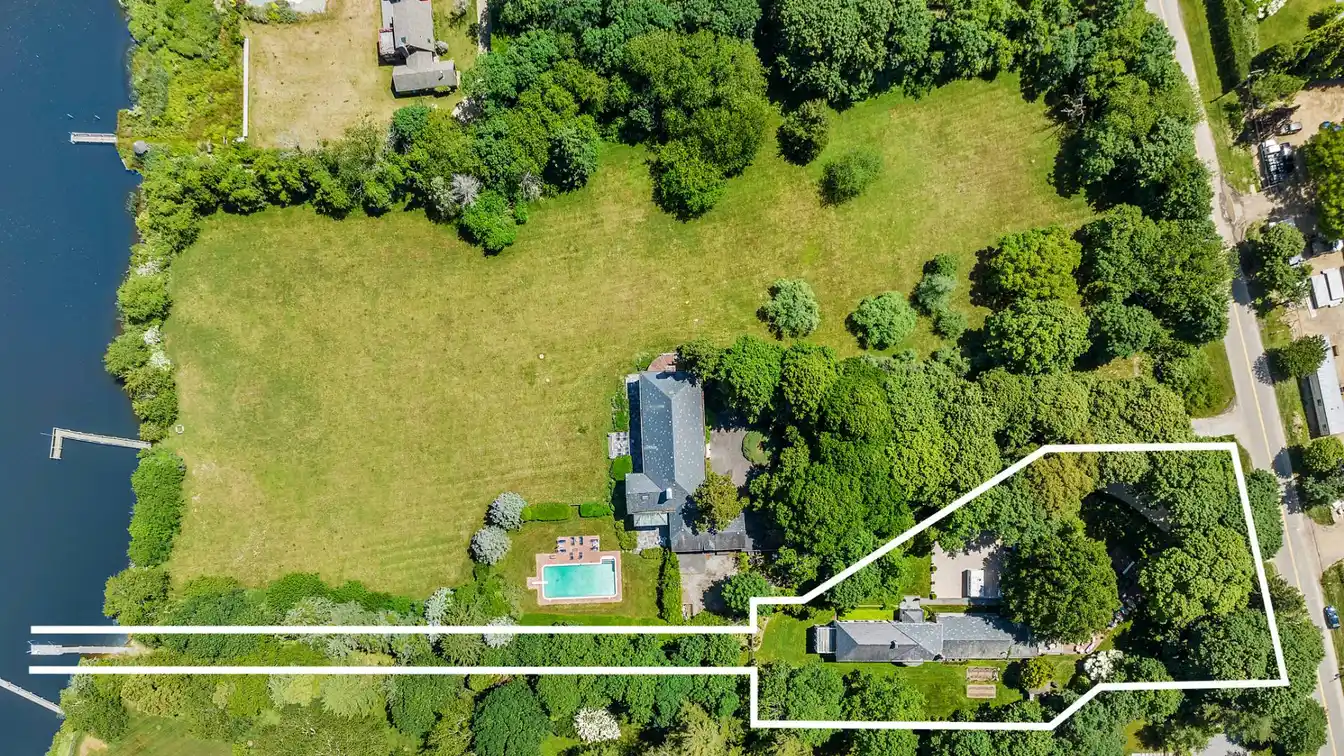 Five Bedroom Rental on a Full Acre