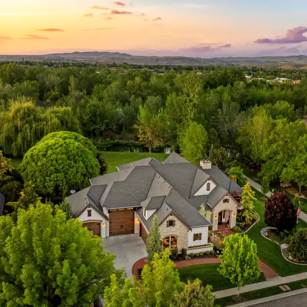 WATERFRONT EAGLE ESTATE - ACCESS TO BOISE RIVER