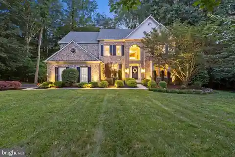 Gorgeous Estate Home in Sought-After Brookside