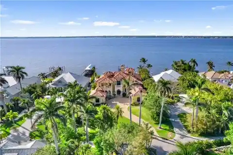 Breathtaking Mediterranean Residence Along the Caloosahatchee River