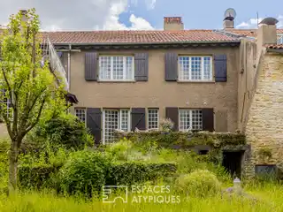 Elegant Bourgeois House