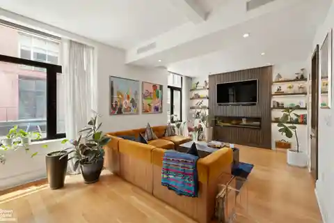 Sophisticated Duplex Townhouse-style Home with Outdoor Space
