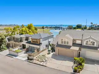 Beautifully Updated Coastal Cardiff Twin Home