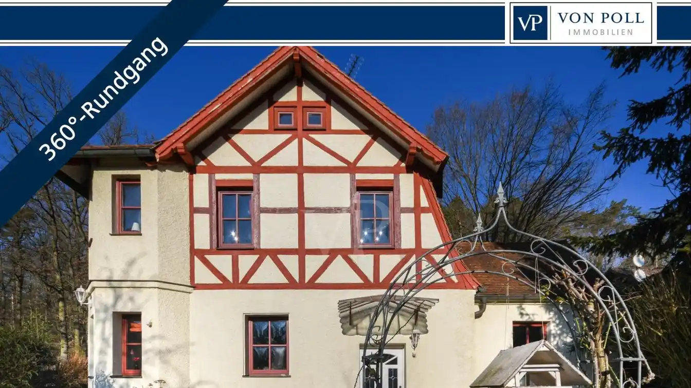 Half-timbered House on the Edge of the Forest – Collector's Item with Large Plot