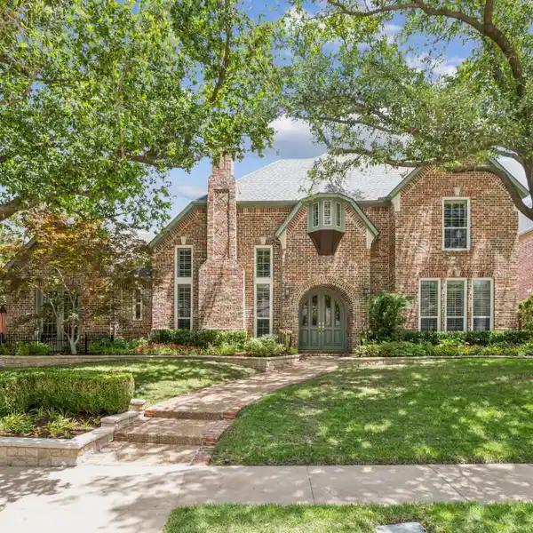 PERFECT ENTERTAINER’S HOME NEAR GLENEAGLES COUNTRY CLUB