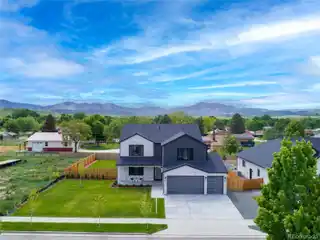 Modern Mountain Retreat with Stunning Outdoor Living