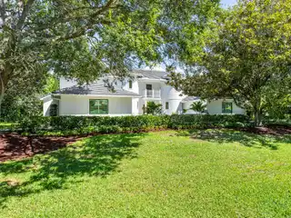 Fully Renovated Home in Exclusive Jupiter Hills