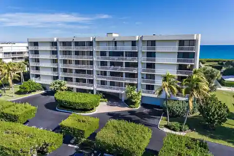 Luxury Condo with Miles of Beachfront Views