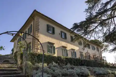 15th Century Villa Near the Center of Florence