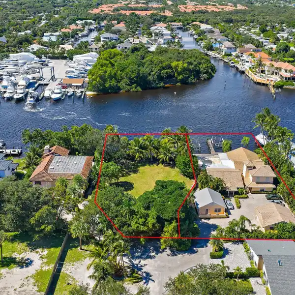 DIRECT INTRACOASTAL VACANT LOT