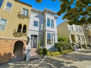Tranquil Urban Oasis