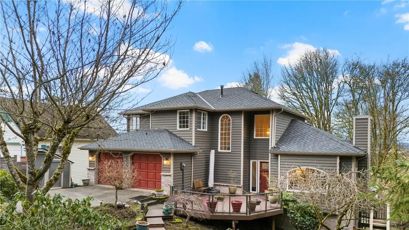 Exquisite Residence in the Kenwanda Community