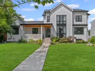 Stunning Home with Impressive and Versatile Layout