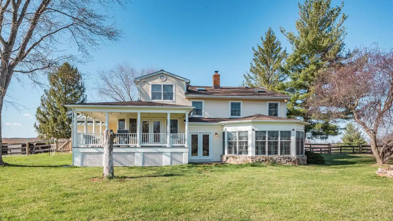 Stunning Horse Property with Scenic Views