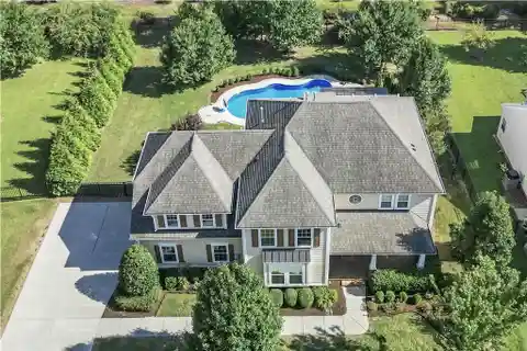 Beautiful North Shore Pool Home