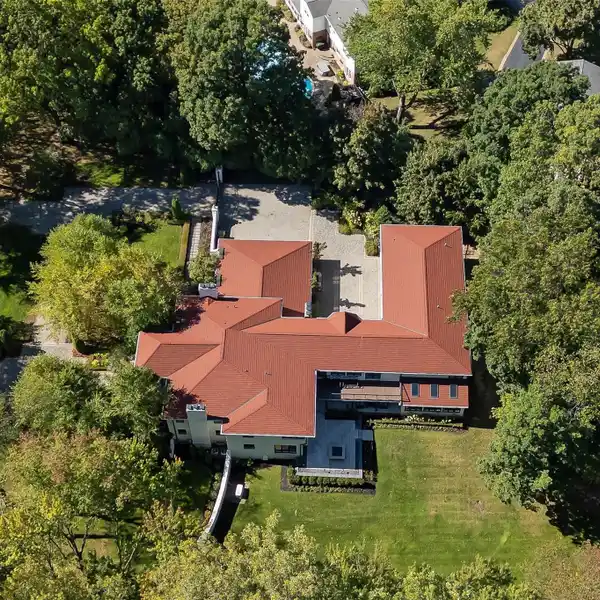 ARCHITECTURAL ESTATE ON JUST UNDER TWO ACRES