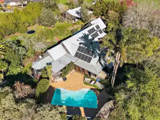 Large Ultra-Stylish Home