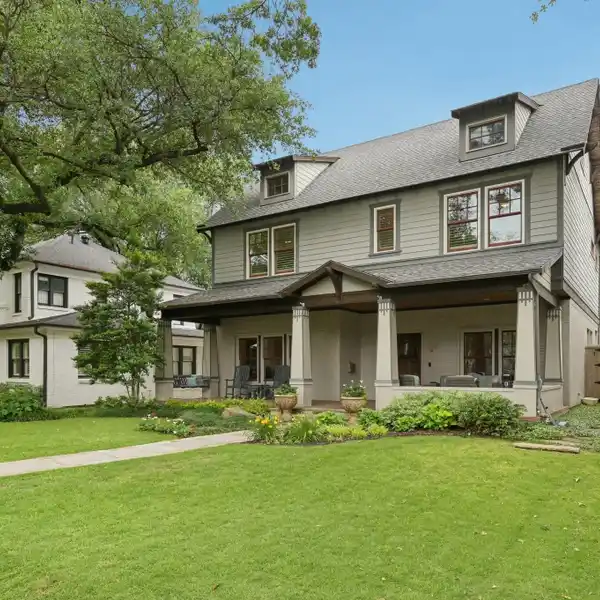 BEAUTIFUL HOME ON A WONDERFUL BLOCK