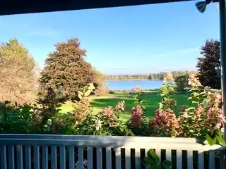 Stunning Oceanfront Cottage