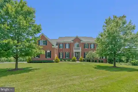 Breathtaking Luxury Estate on over Five Acres