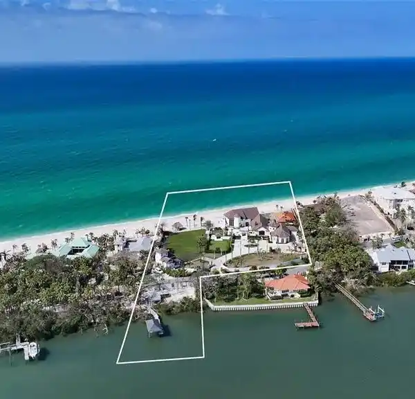 A PIECE OF PARADISE ON CASEY KEY