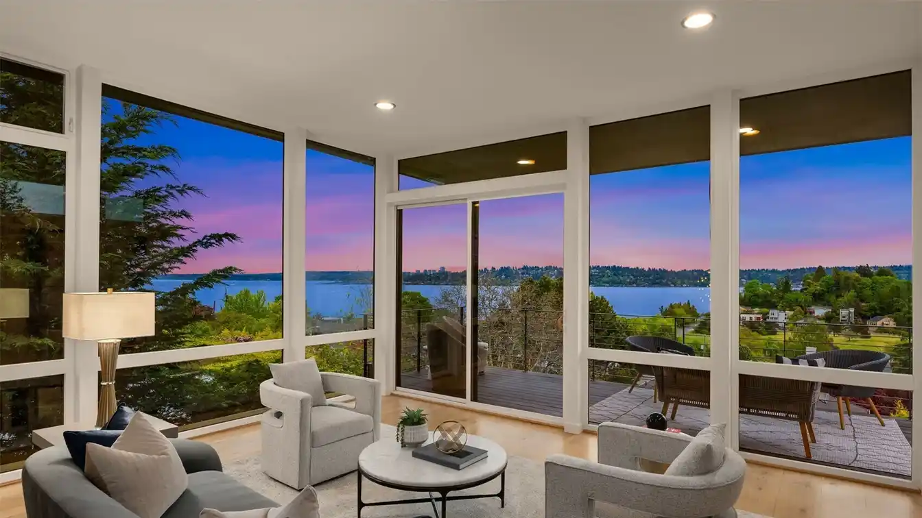 Inspiring Contemporary Home