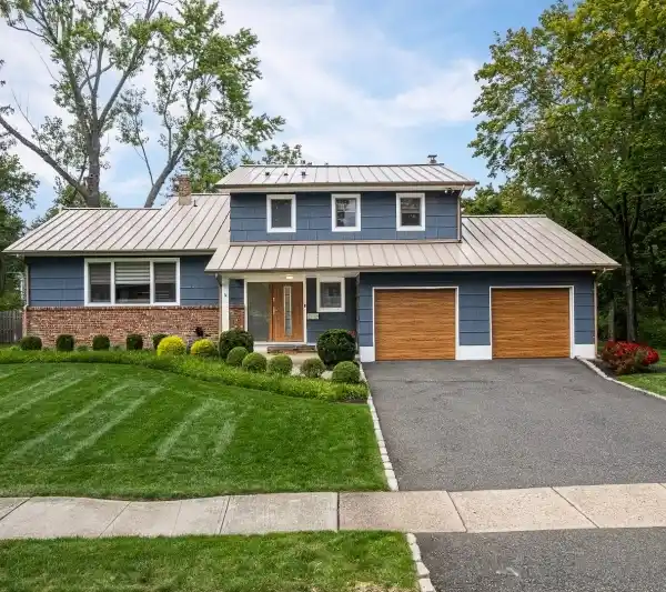 MODERN STYLE WITH EVERYDAY COMFORT