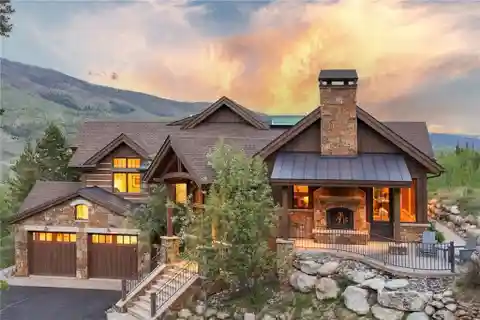 Purposefully Created Mountain Residence in Three Peaks