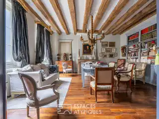 Thoughtfully Renovated 17th Century Property