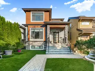 Beautifully Built Home with Golf Course Views