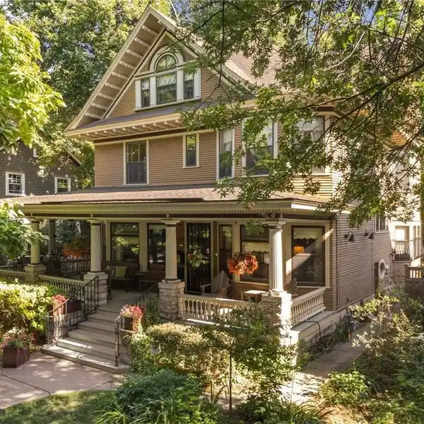 REMARKABLE HOME IN THE HEART OF SUMMIT HILL