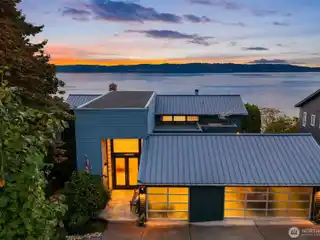 Private Retreat with Panoramic Wildlife Views