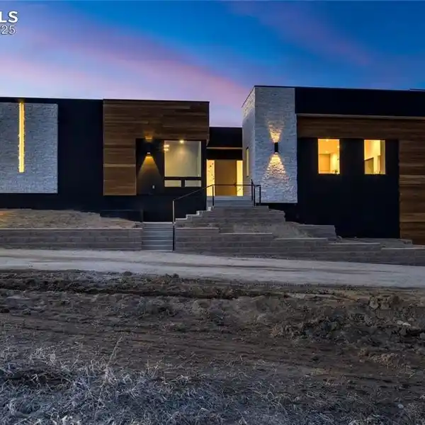 TRULY MONUMENTAL RESIDENCE