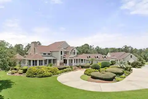 150-acre Private Molino Estate with Endless Possibilities
