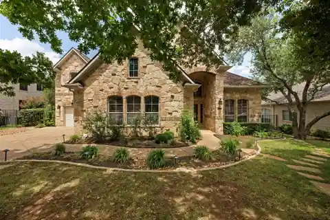 Gorgeous and Spacious Home in Gated Muirfield