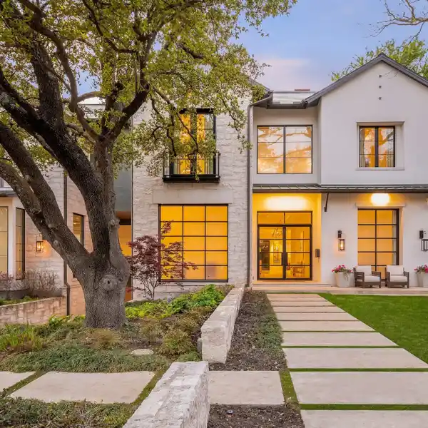 EXTRAORDINARY CUSTOM ESTATE ALONG TURTLE CREEK
