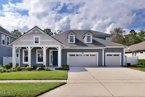Exquisite Residence in Rivertown