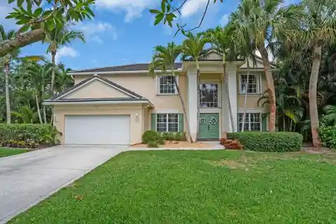 Updated Jupiter Retreat with Private Pool Oasis